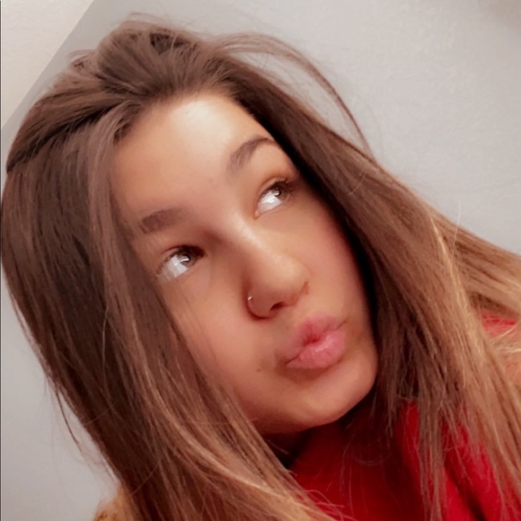 Meet your Posher, Aaliyah - Picture 7 of 8